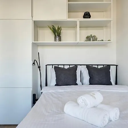 Chic - Center - Cozy One Bedroom - Opolska Apartmán